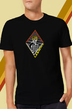 Cargar imagen en el visor de la galería, Playera Cobra Kai Johnnie