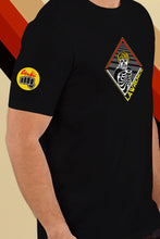 Cargar imagen en el visor de la galería, Playera Cobra Kai Johnnie